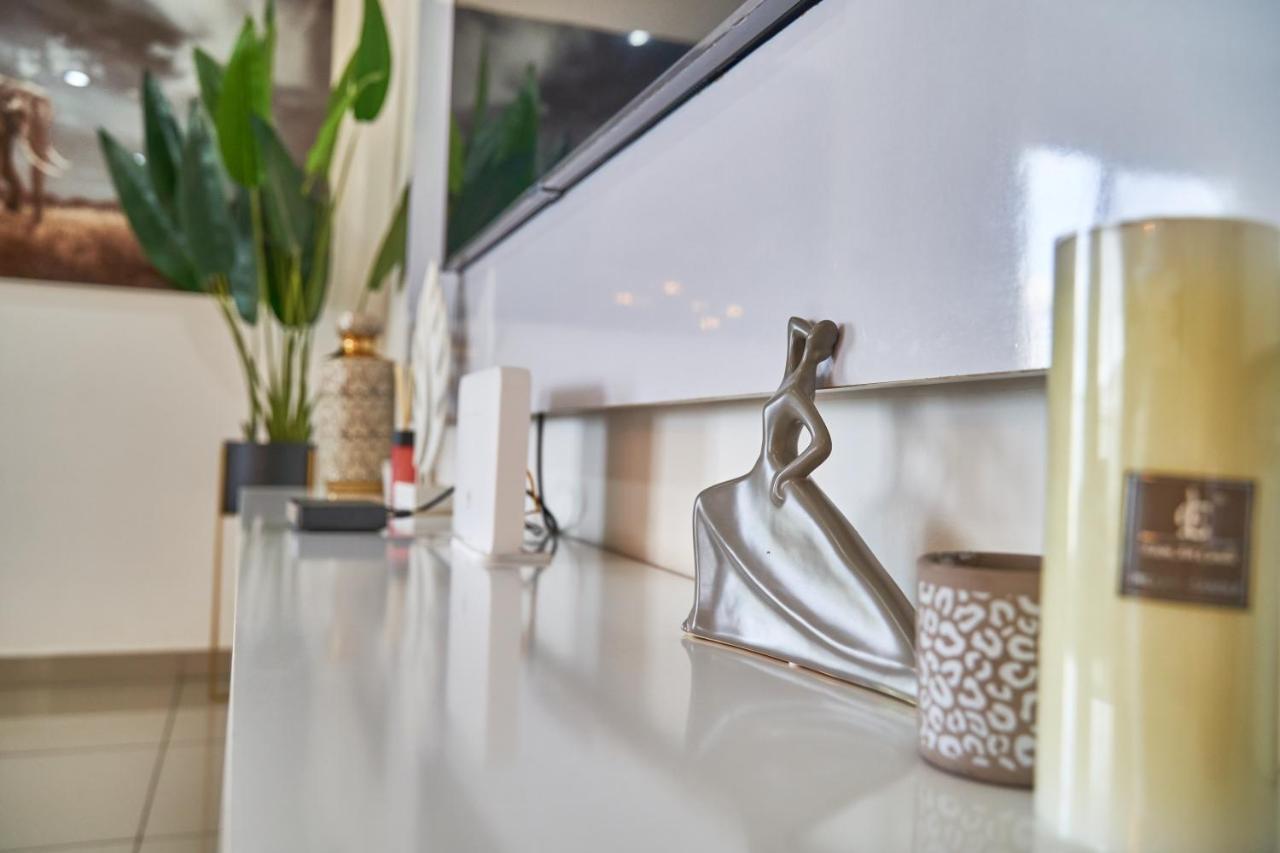 The Gallery Exquisite Accra Extérieur photo